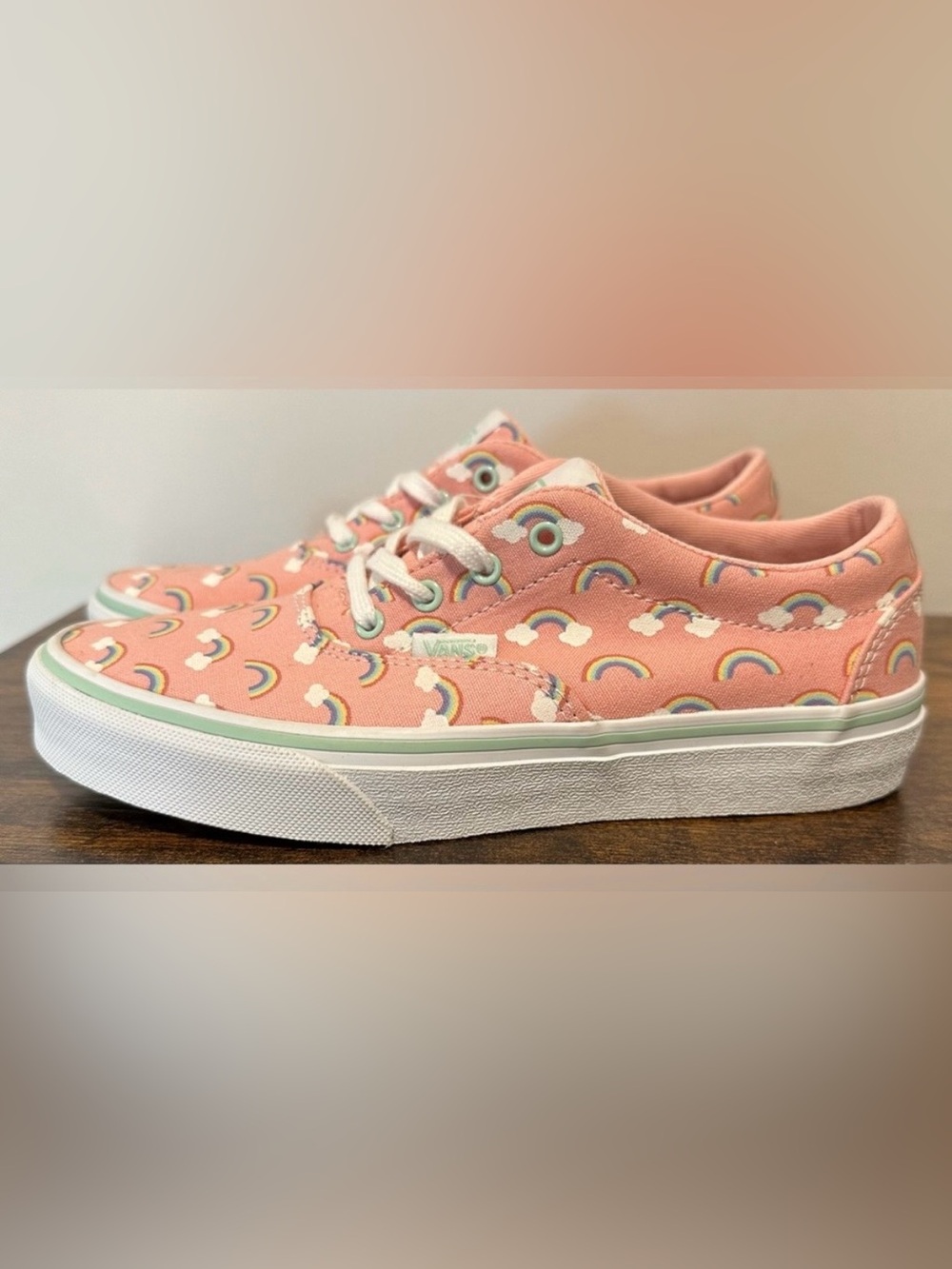 Vans Girls Pink Rainbow Doheny Low Top Sneakers NWT Size 3